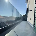 Paradise لوبار
