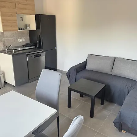 Paradise Apartment *