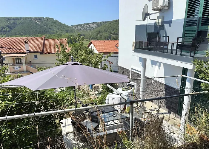 Paradise Apartment